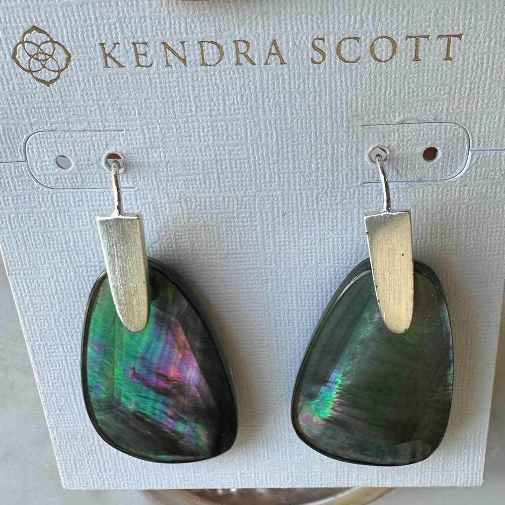 Kendra Scott Marty Silver Drop Earrings in Dark Mother Of Pearl